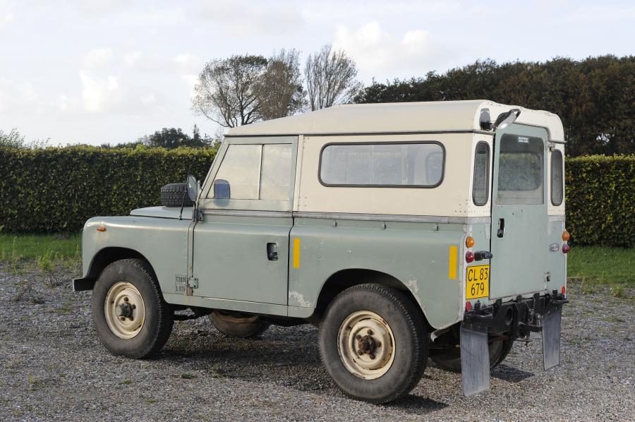  Land Rover Series III 1975 года  (фото 3 из 3)